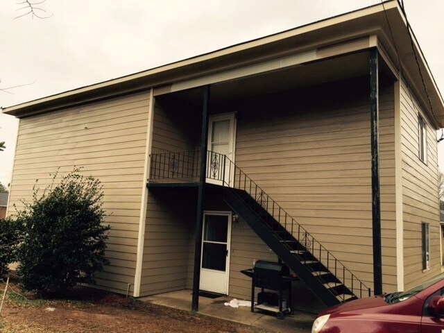 Foto principal - 2747 Cherokee Rd