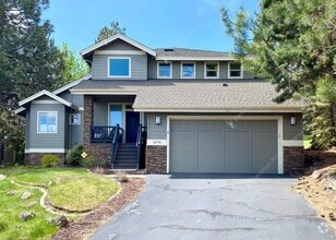 Building Photo - 3274 NW Fairway Heights Dr
