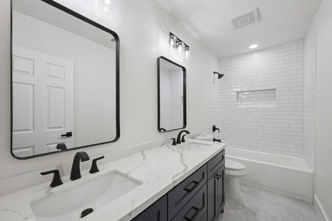 Foto del edificio - 5475 Sunbury Dr