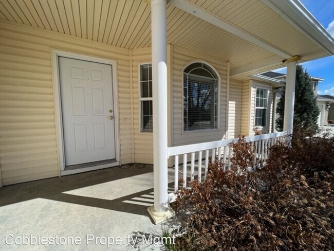 Building Photo - 3 br, 2 bath House - 3340 Tweedbrook