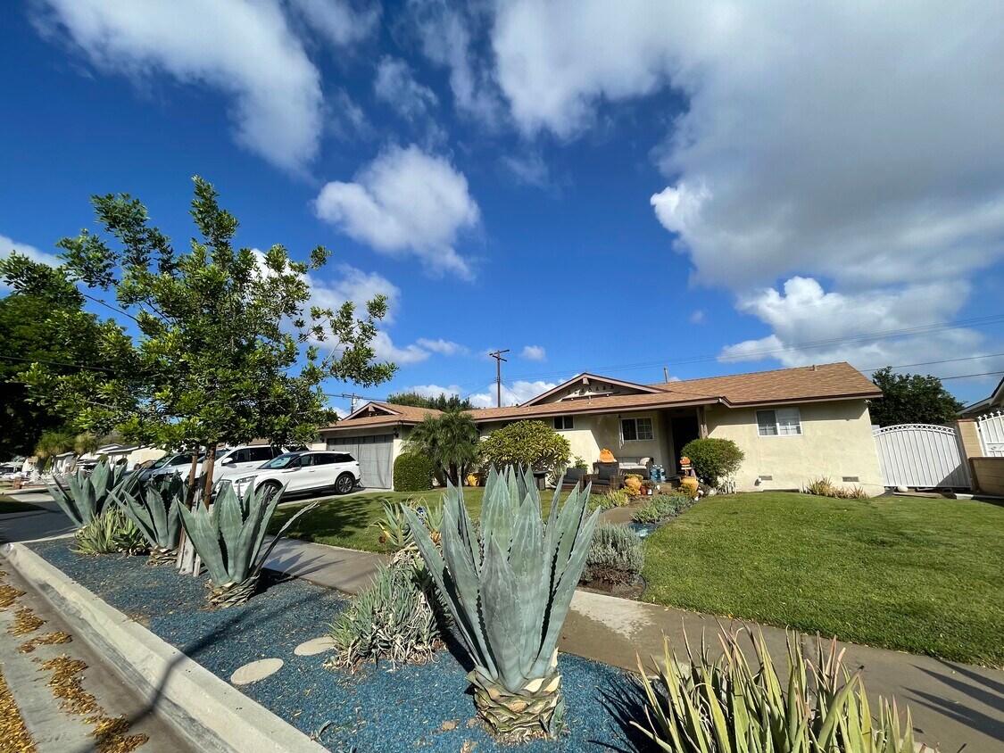 17735 E Bellbrook St, Covina, CA 91722 House Rental in Covina, CA