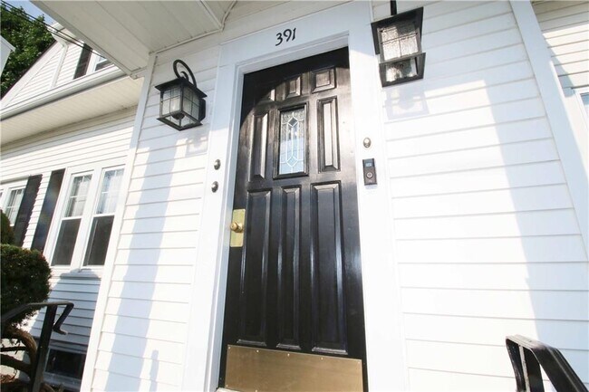 Foto del edificio - 391 Dulude Ave