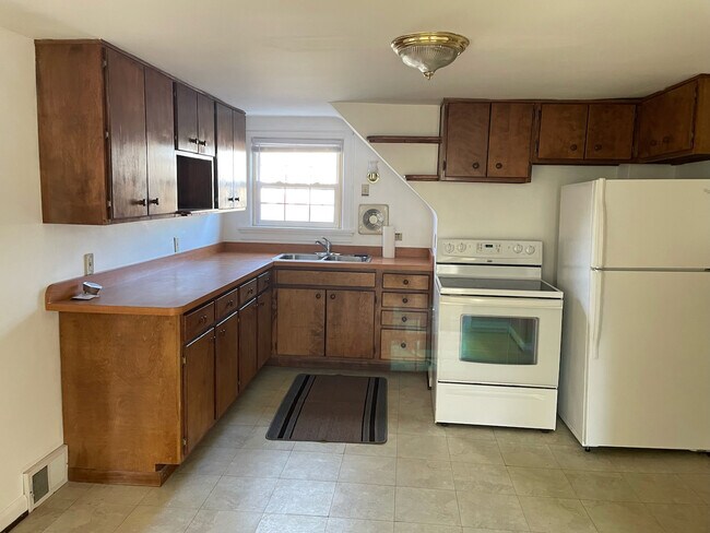 Cocina - 231 N Spring Grove St
