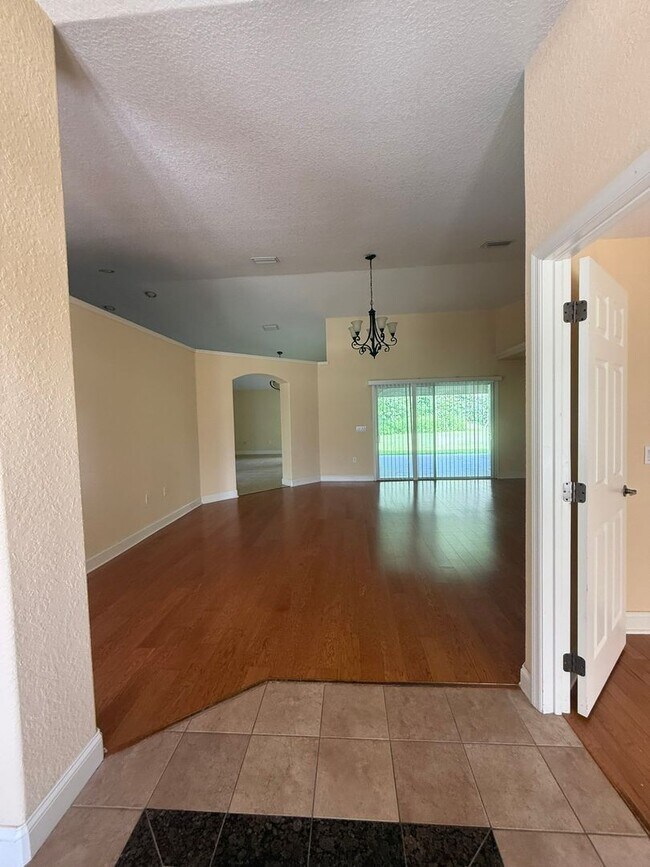 Foto del edificio - 5203 SE 42nd Ct