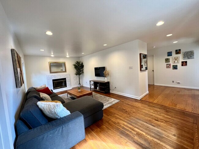 Foto del edificio - 241 Harrison Ave