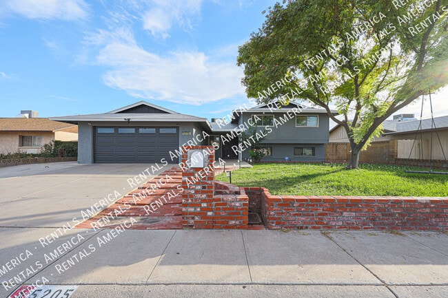 Building Photo - 5205 W Caribbean Ln