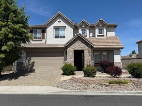 Building Photo - 475 Parade Dr