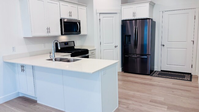 Foto del edificio - 538 N 100 E