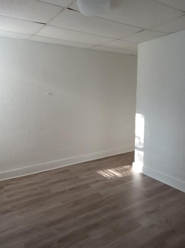 1016 Morton Ave, Chester, PA 19013 House for Rent in Chester, PA