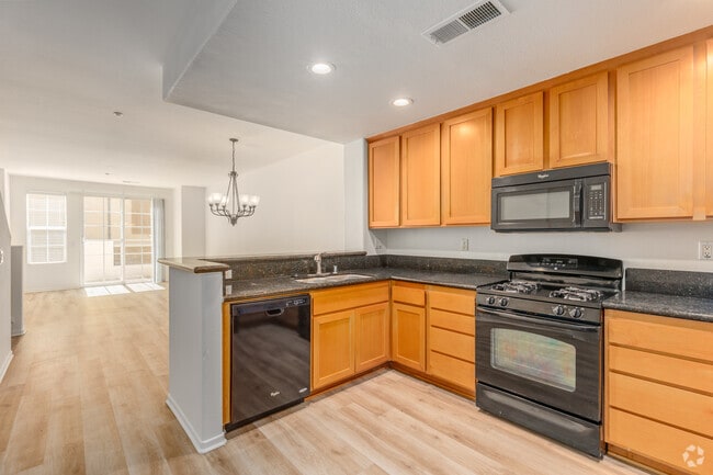 4BR, 4BA - 1,923SF - Kitchen - Marquis at Otay Ranch