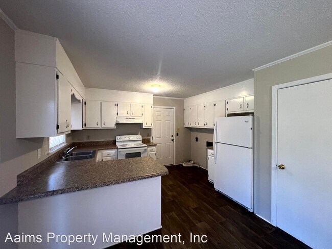 Foto del edificio - 3 br, 2 bath House - 1008 Bucknell Rd.
