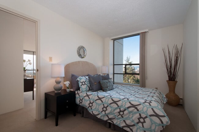 Building Photo - Chancellor Court