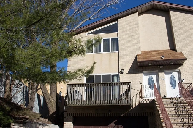 Foto del edificio - 185 Main St