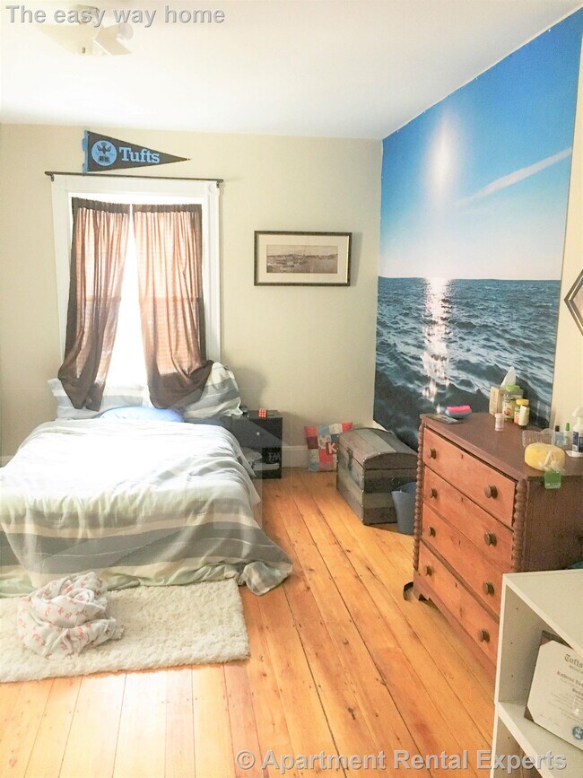 Photo - 17 Putnam Ave Apartment