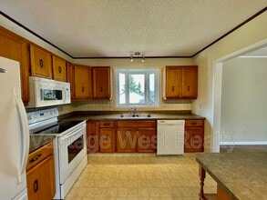 Building Photo - 170 Jupiter Ct