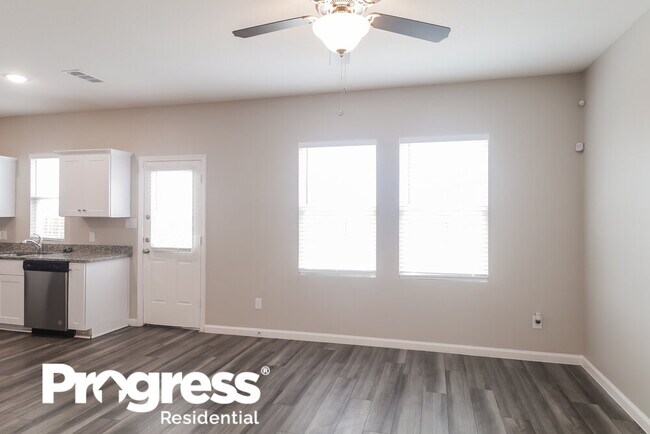 Building Photo - 6618 Charleston Dr