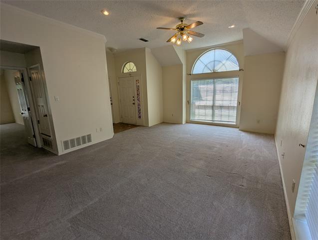 Building Photo - 905 Hillwood Ct