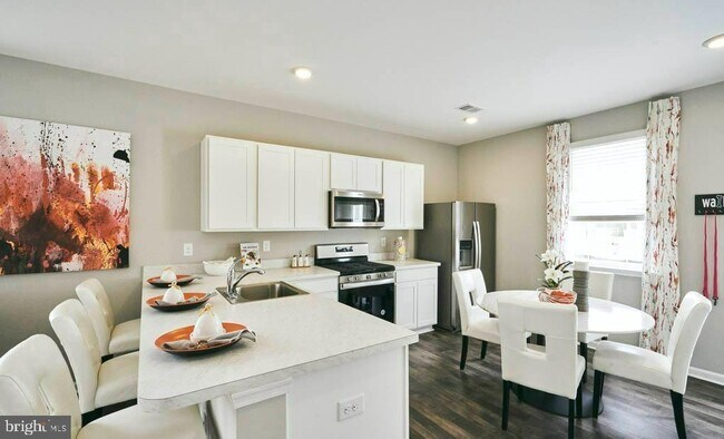 Foto del edificio - 511 Wood Duck Dr