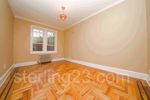 Foto del edificio - 3048 12th St