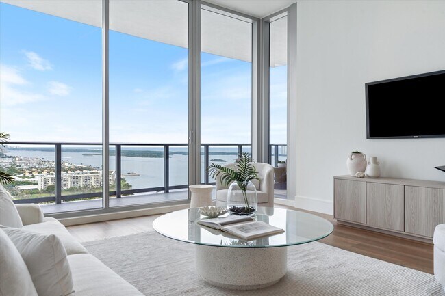 Foto del edificio - 220 Lake Shore Dr