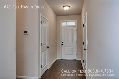 Foto del edificio - 641 Fox Haven Dr