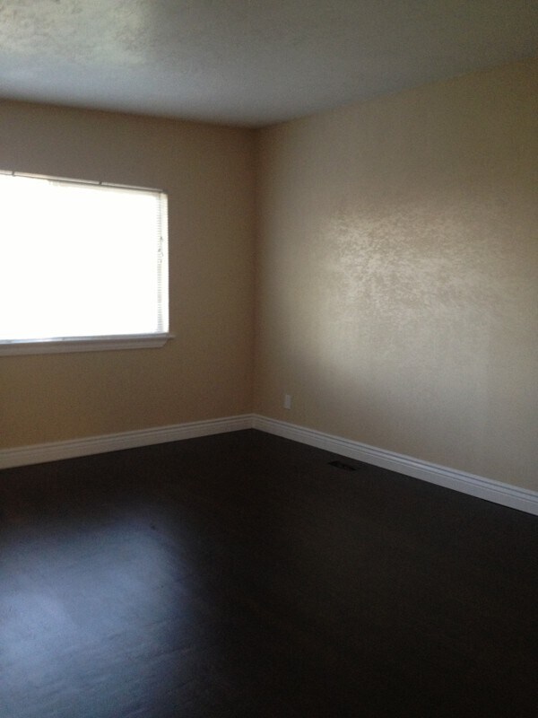 Foto del edificio - 3532 Valley Heights Dr
