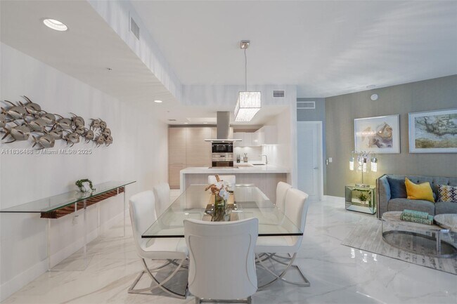 Foto del edificio - 17111 Biscayne Blvd