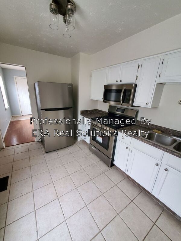 Building Photo - 3080 Grasmere Ave