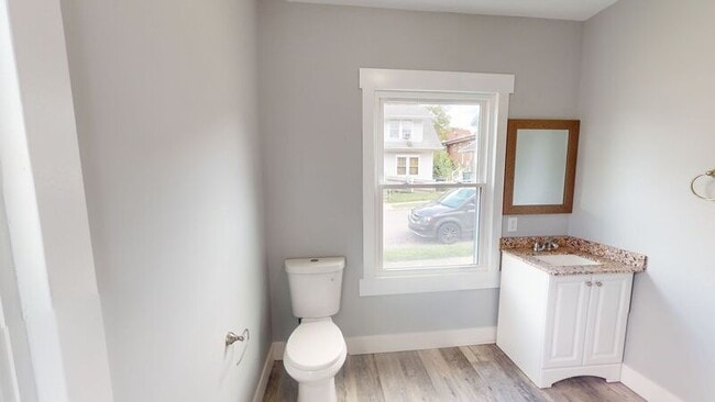 Building Photo - 2228 Wayne Ave