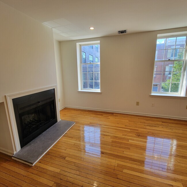 Foto del edificio - 1015 Bainbridge St