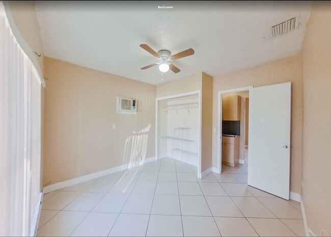 Building Photo - 18621 SW 97th Ct