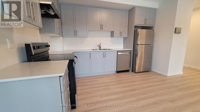 Photo du bâtiment - 13042 Yonge St