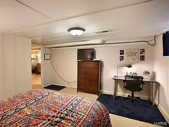 Foto del edificio - "Charming 3-Bedroom Retreat with 2 Full Baths in Prime Saint Louis Location - 1537 Sq Ft of Comfo...