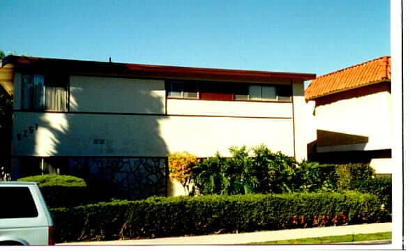 Building Photo - 6251 Milton Ave