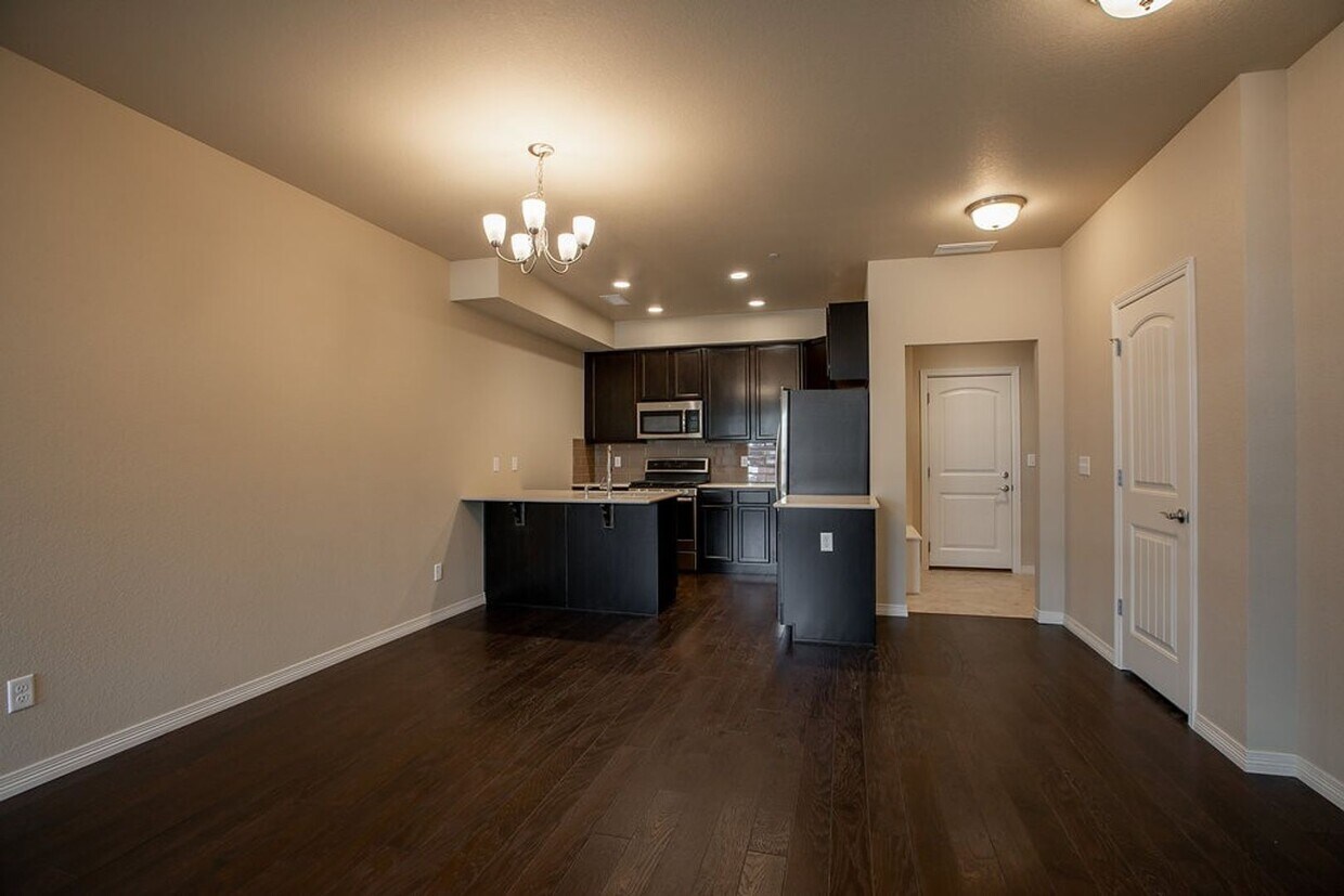 Foto principal - 3038 County Fair Lane #4
