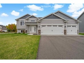 Building Photo - 7713 Lambert Cir NE