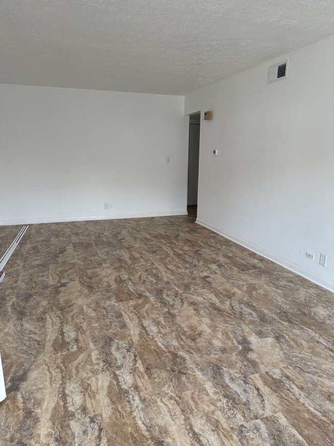 Foto del edificio - 201 S Morrison Rd