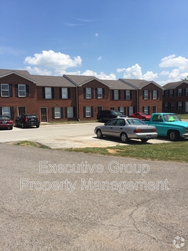 Building Photo - 1115 Crowne Pointe Dr