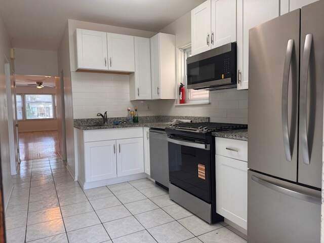 Foto del edificio - 3834 N Hermitage Ave