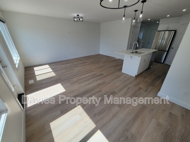 Building Photo - 8887 Carson Way SW