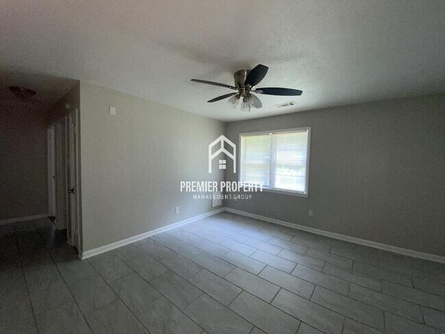 Foto del edificio - 3820 Emerson Ave