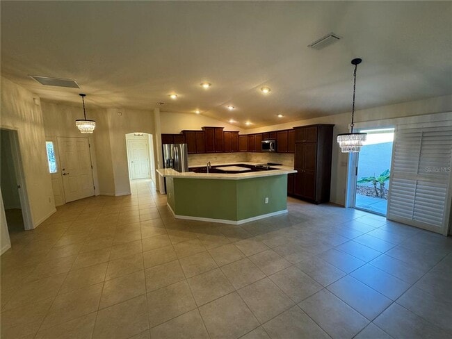 Building Photo - 2167 Sandalwood Pl
