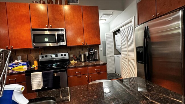 Foto del edificio - 300 St Joseph Pkwy