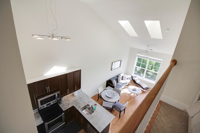 Foto del edificio - 909 Usher St