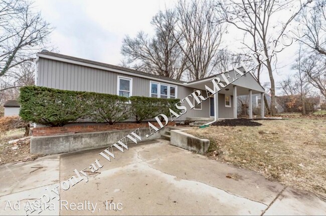 Foto del edificio - 3 br, 1 bath House - 11409 E 83rd St.,
