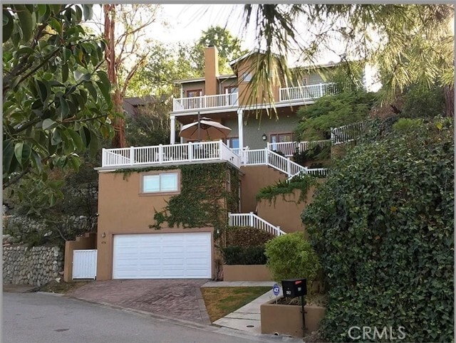 Foto del edificio - 436 Redwood Dr