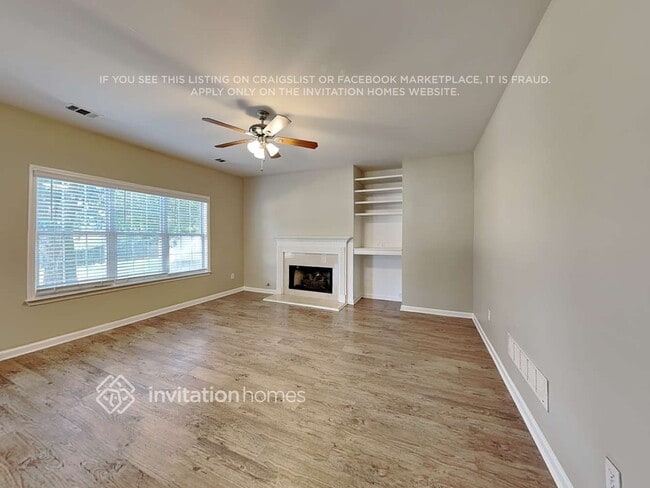 Building Photo - 2696 Summerbrooke Dr