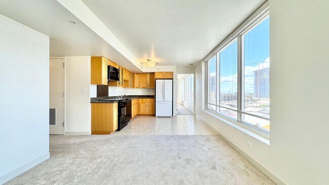 Building Photo - HIGHLY DESIRABLE 2 BEDROOM END UNIT IN THE...