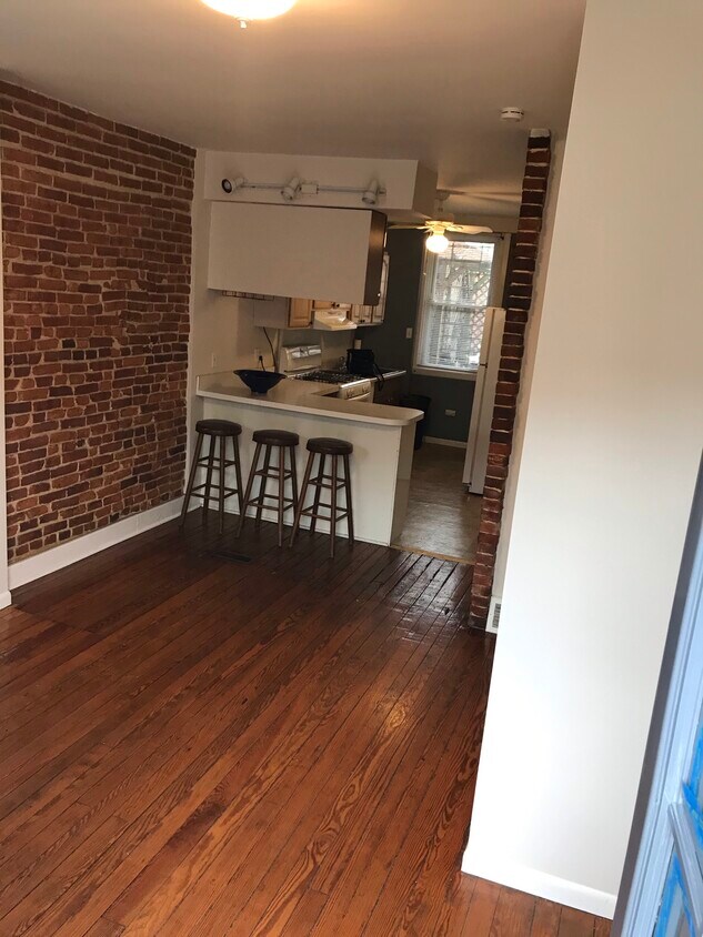 Foto principal - 2535 Fleet St