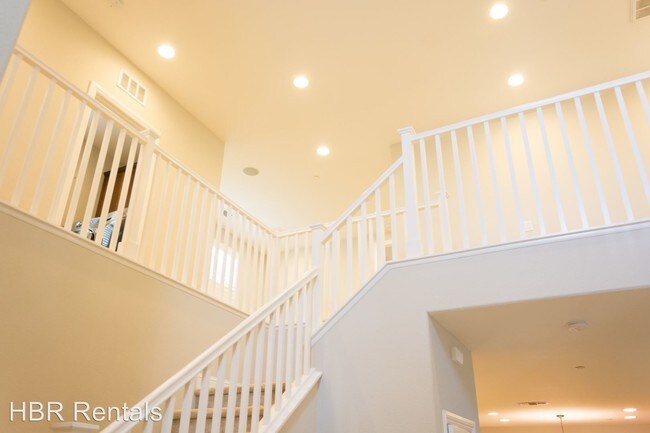 Foto del edificio - 5 br, 4 bath House - 1037 S Central Parkway